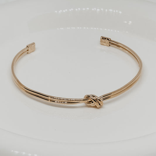 Simple Gold Knot Bangle Bracelet