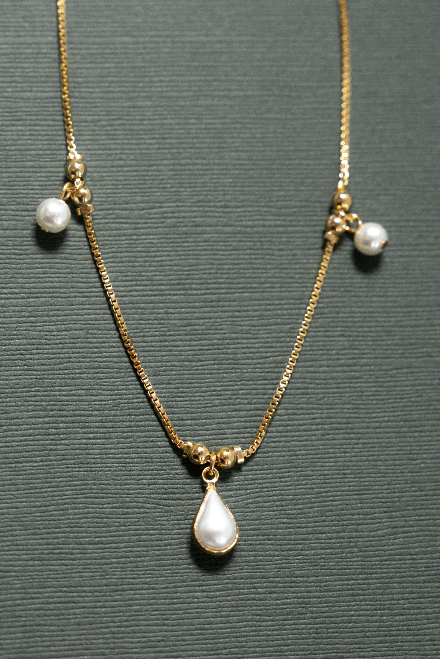 Pearl Tear Drop Gold Necklace