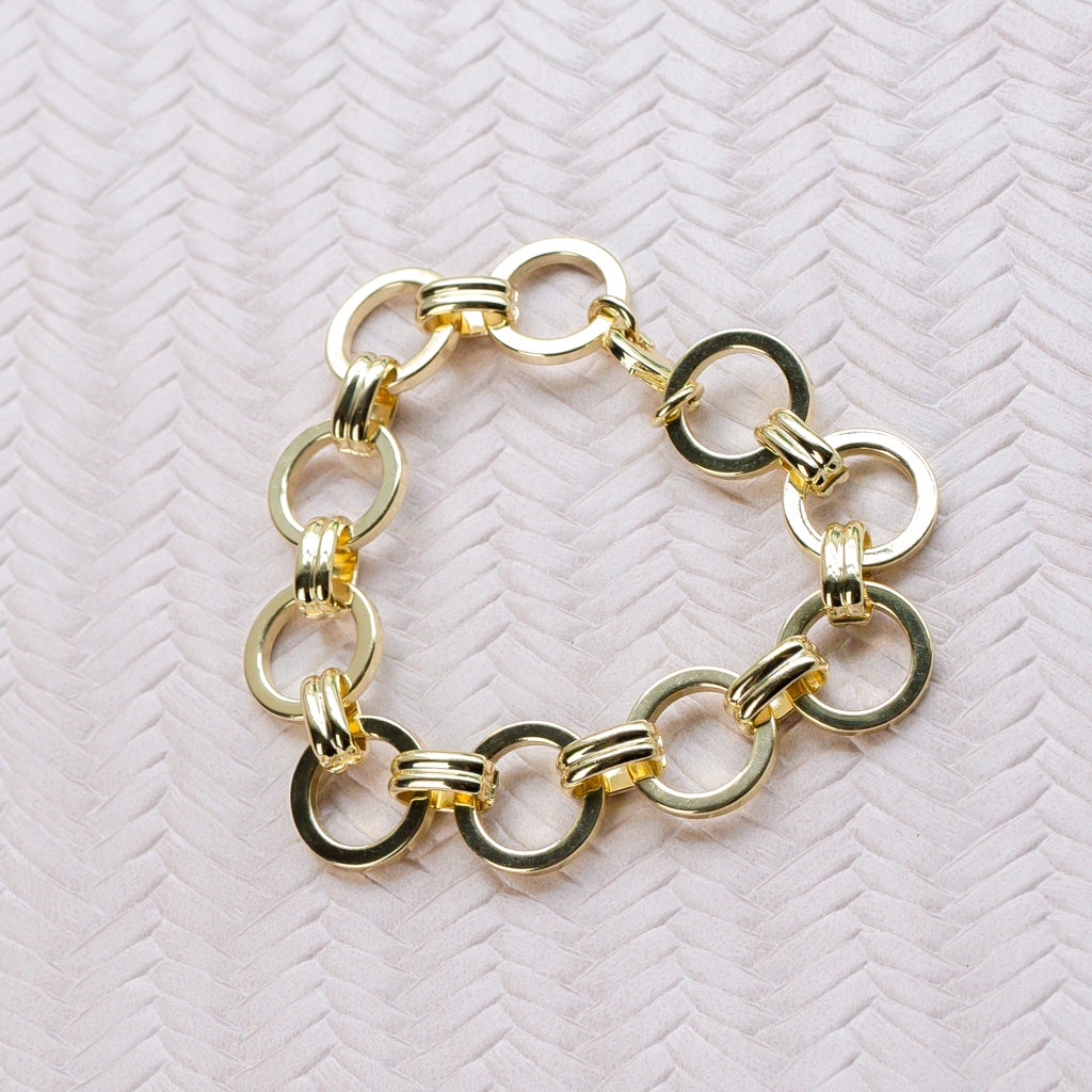 Designer Circle Link Gold Bracelet