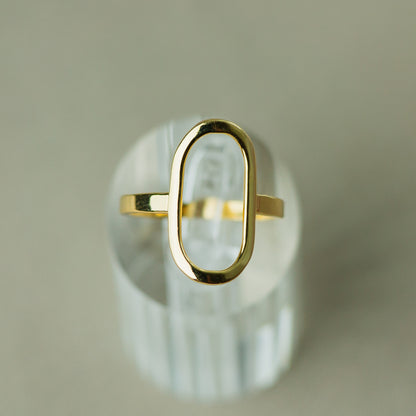 Modern oval ring