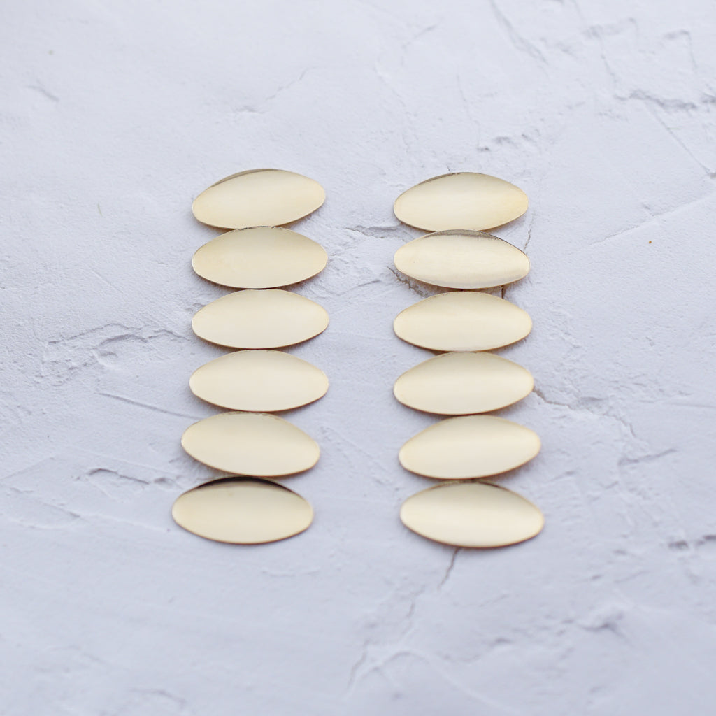 Oval Line Push Back Earrings