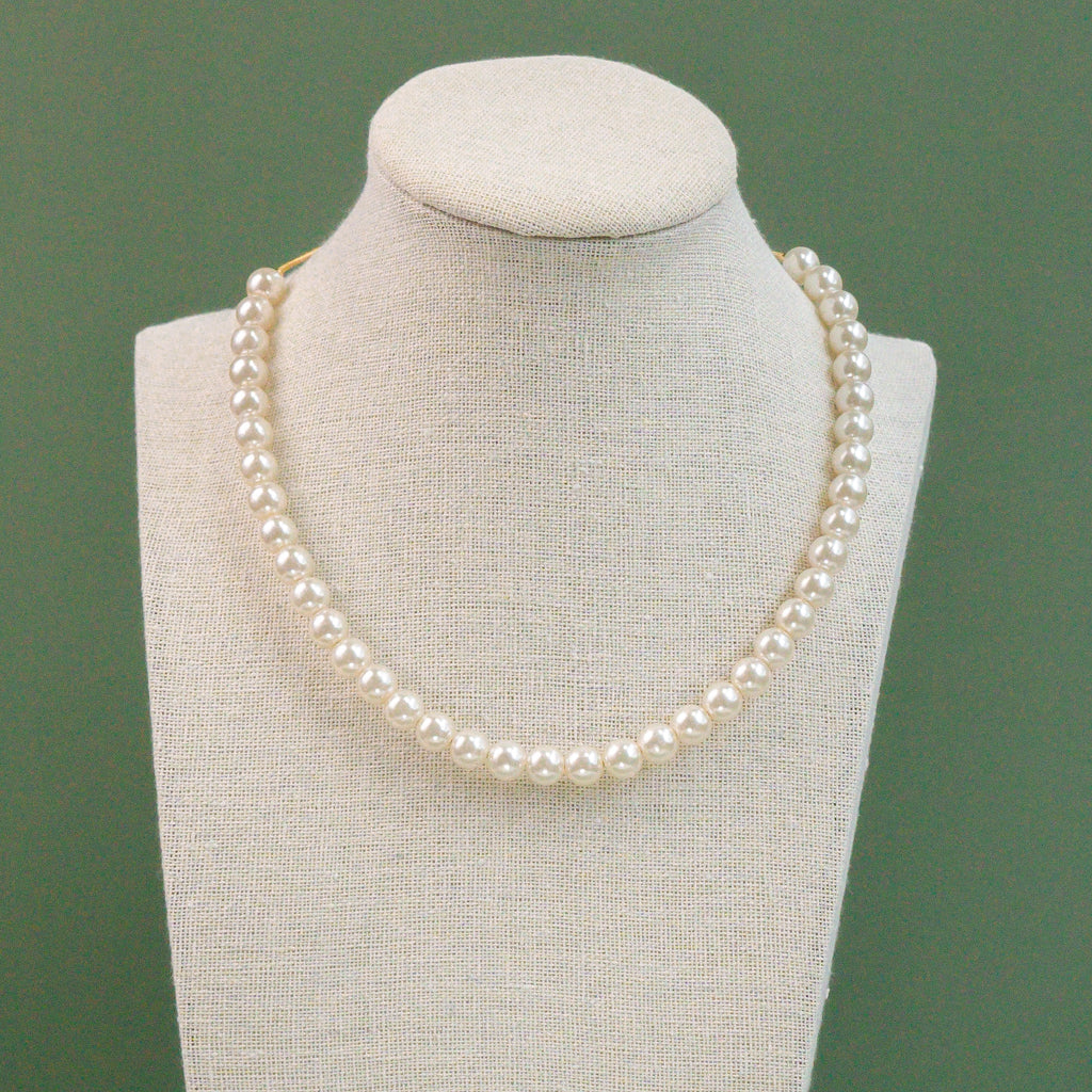 Classic Pearl Necklace