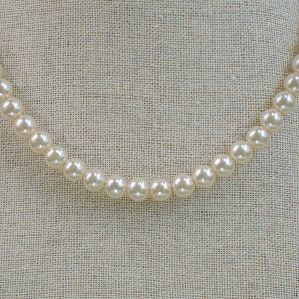 Classic Pearl Necklace