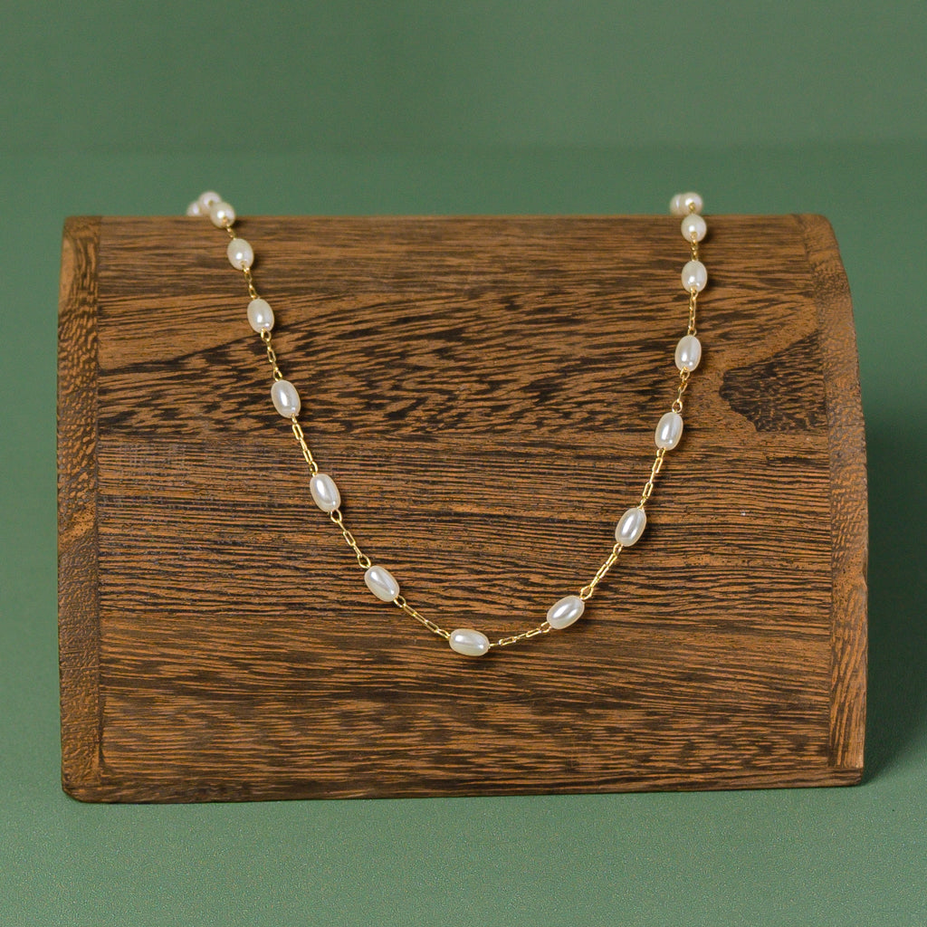 Oval Pearl Necklace