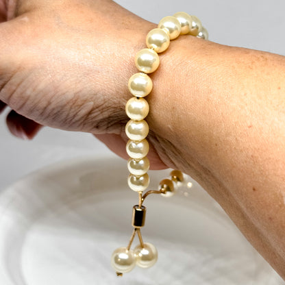 Pearls Adjustable Bracelet