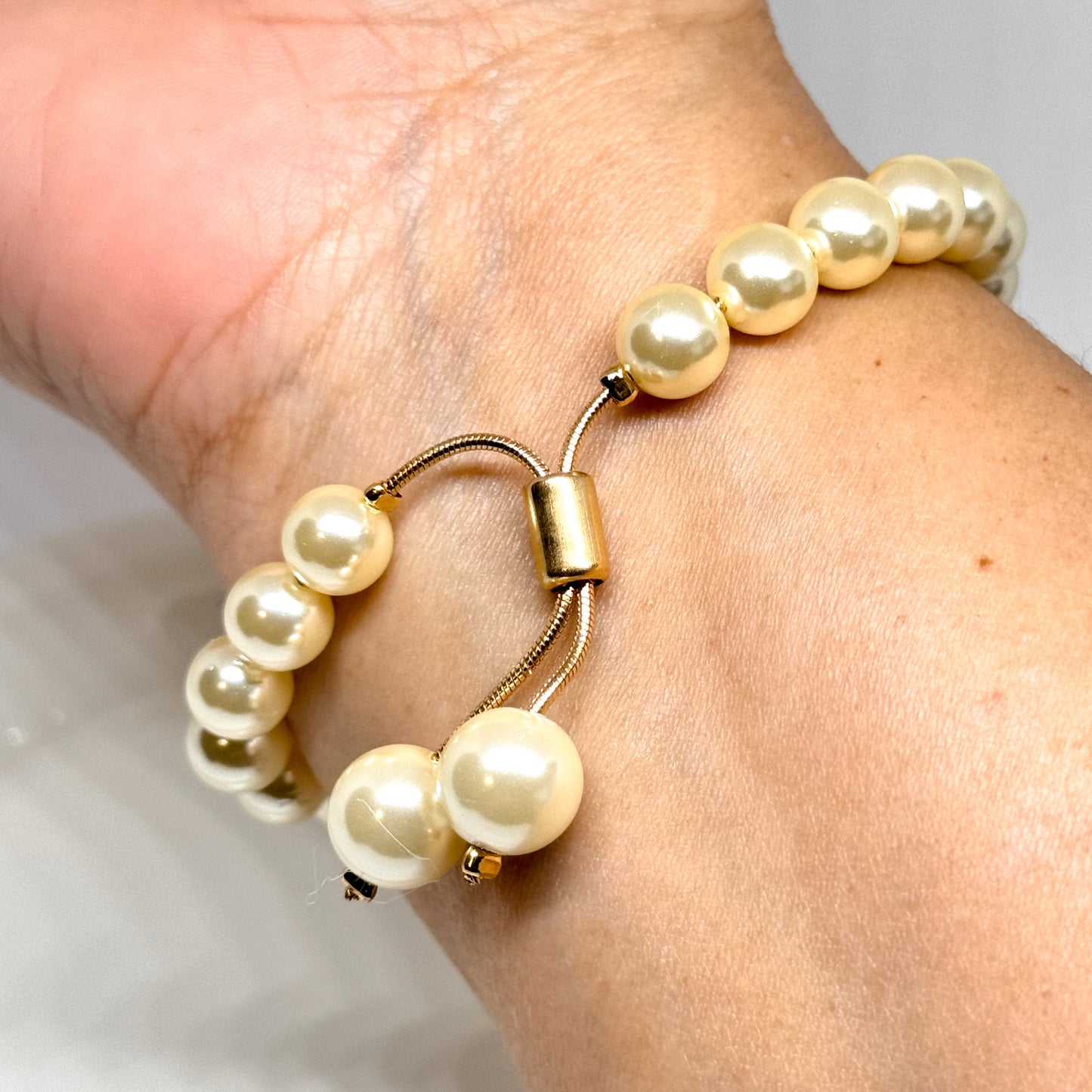 Pearls Adjustable Bracelet