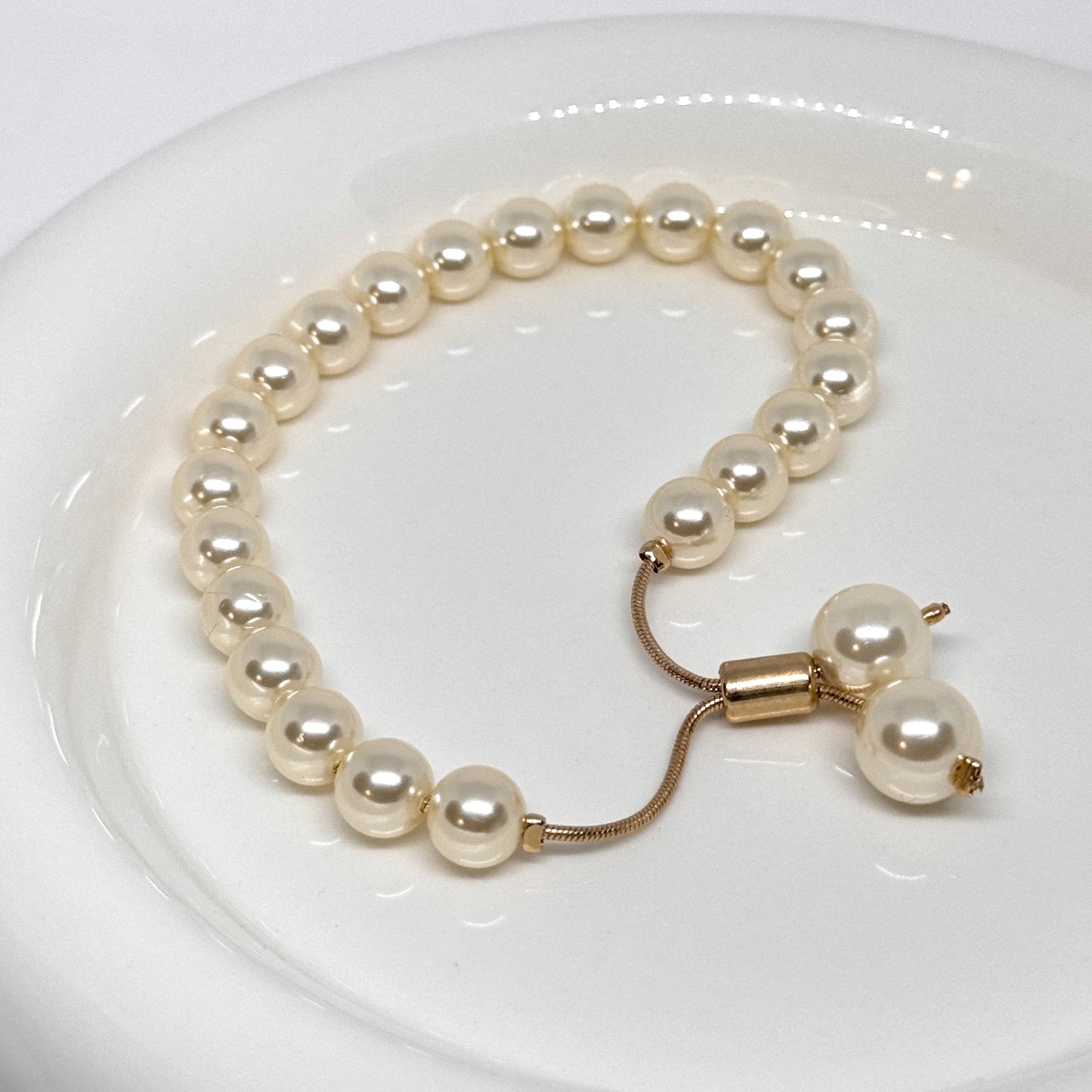 Pearls Adjustable Bracelet